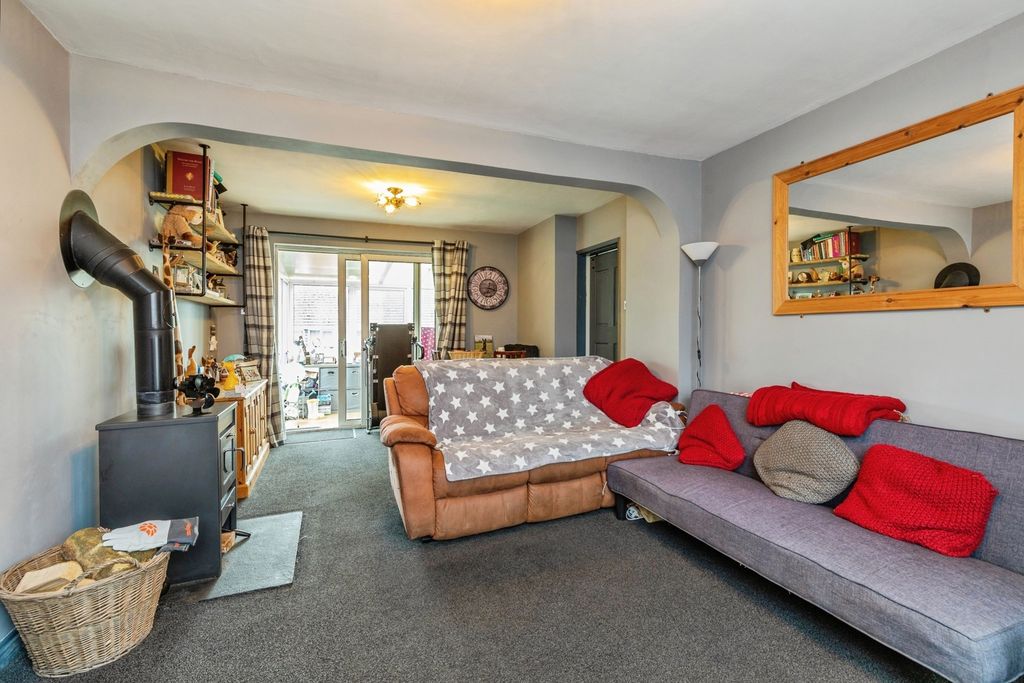 Property photo 2 of 17 Pbox-Img.Jpg