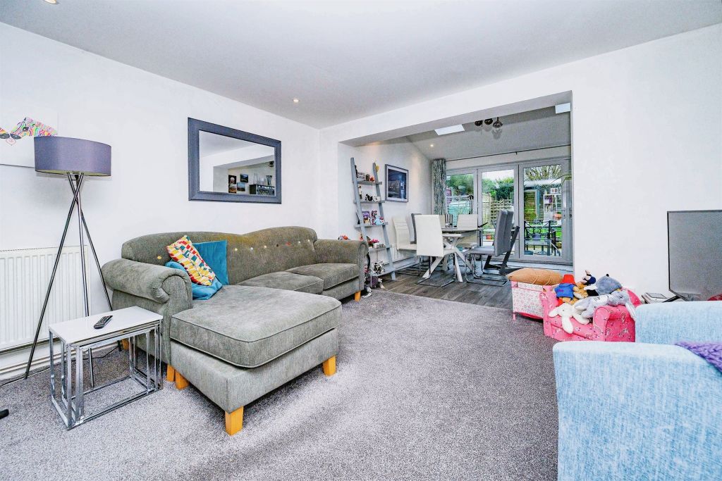 Property photo 2 of 18