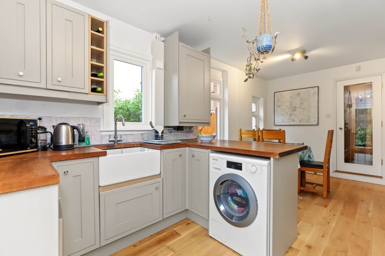 Property photo 3 of 9 338642