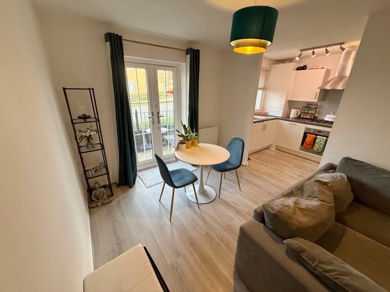 Property photo 3 of 7 Dining Area