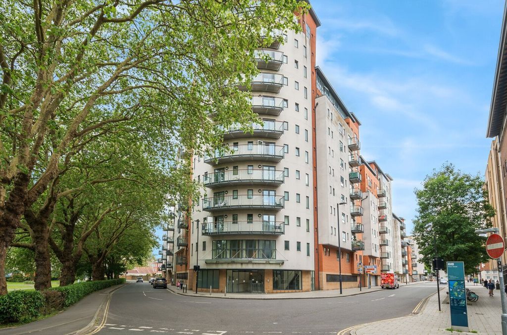 Property photo 1 of 7 Picture No. 11