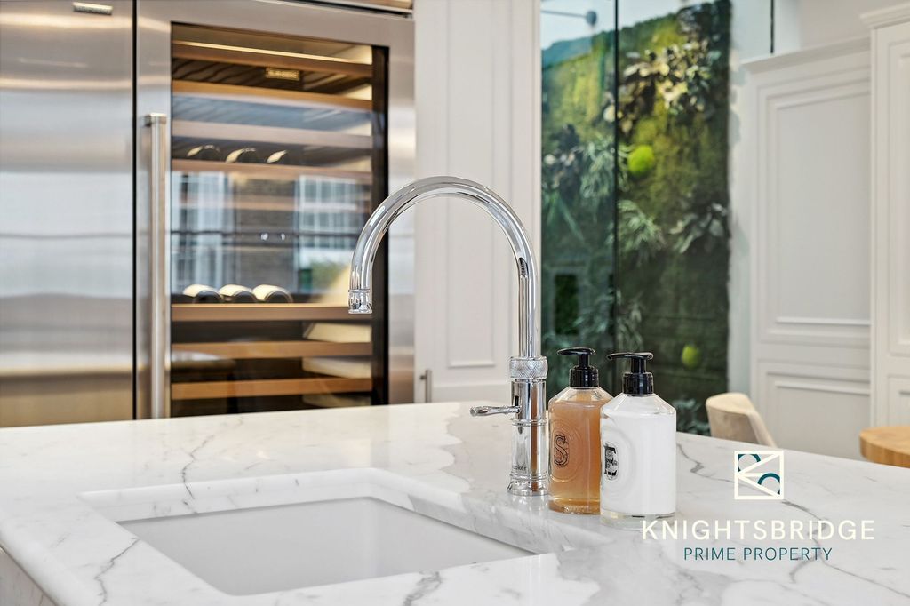 Additional image 7 of 6 bed property to rentChester Square, London SW1W
