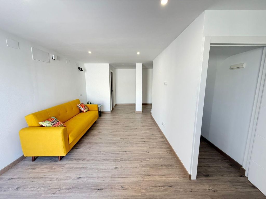 Property photo 3 of 39