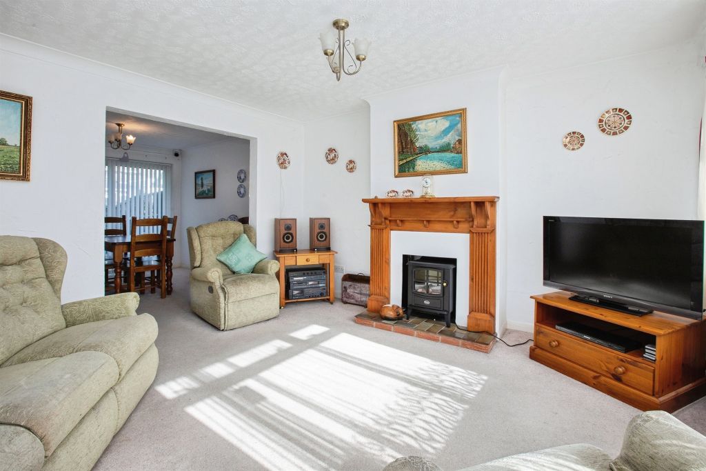 Property photo 3 of 18