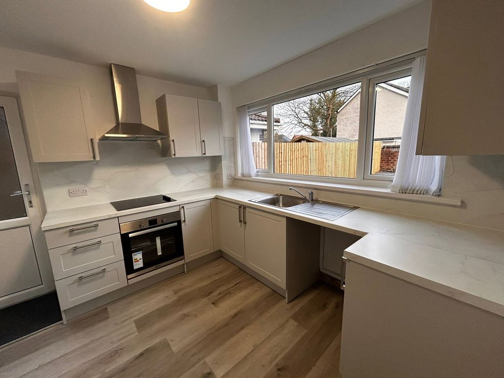 Additional image 4 of 3 bed detached house to rentWoodlands Park Drive, Neath SA10