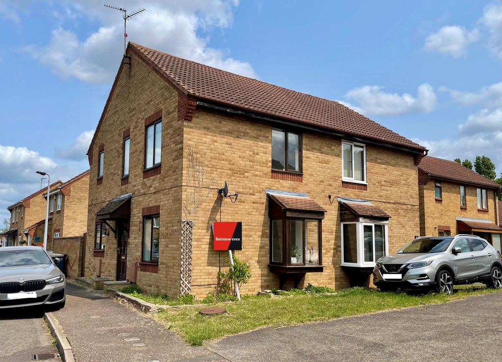 Property photo 1 of 10 Front