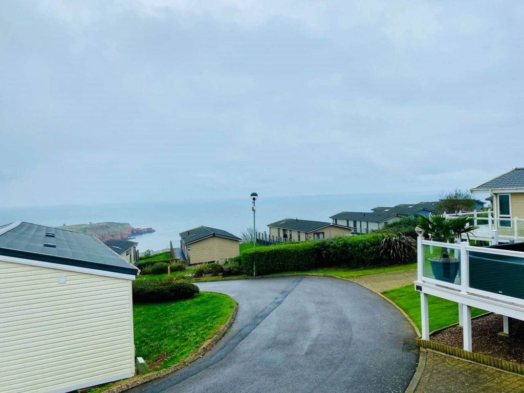 Property photo 3 of 27