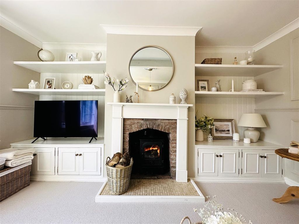 Property photo 2 of 26 Log Burner