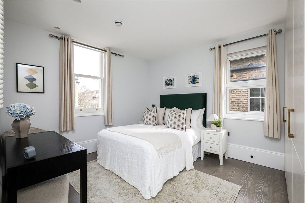 Property photo 2 of 13 Picture No. 12