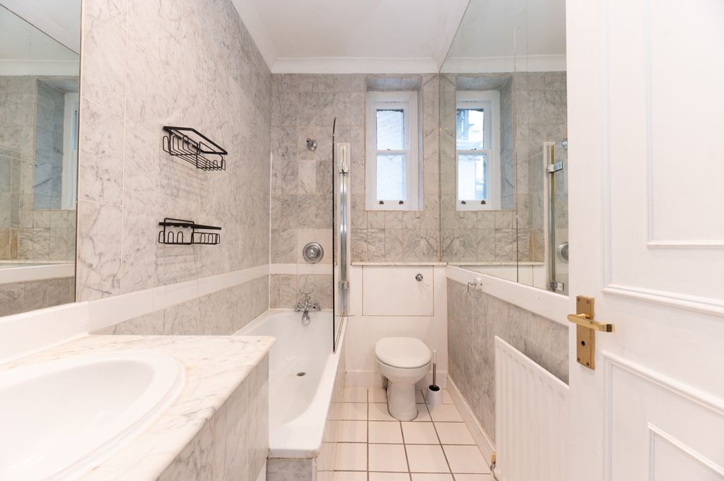 Property photo 3 of 4