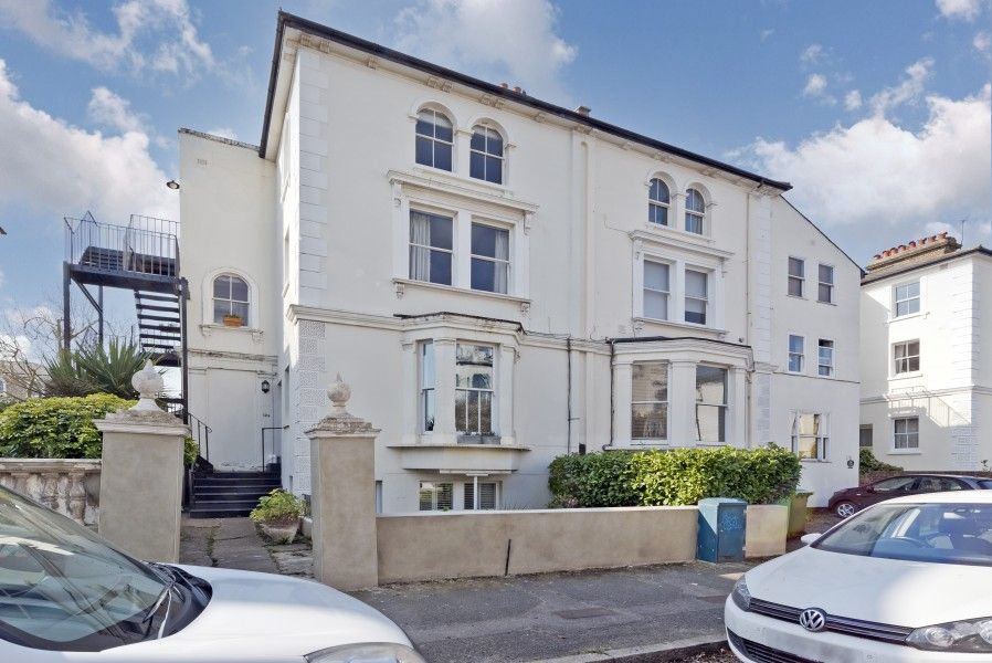 Property photo 1 of 9