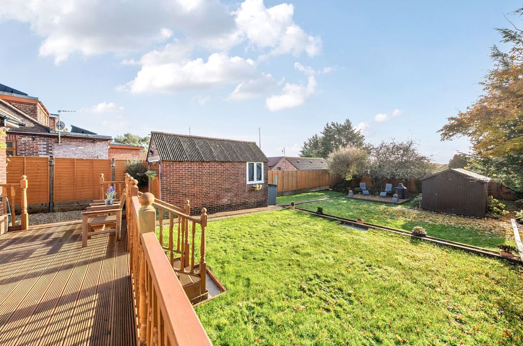 Property photo 2 of 10 1382610-25-69299F...