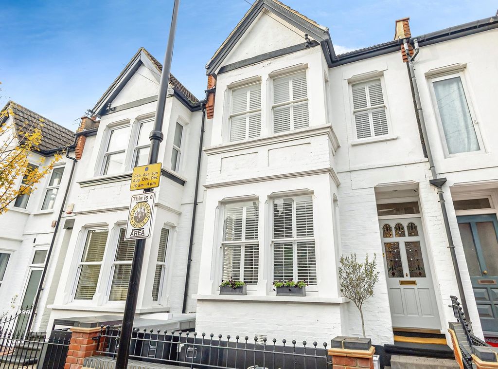 Property photo 1 of 50