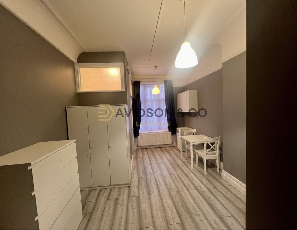 Property photo 2 of 8