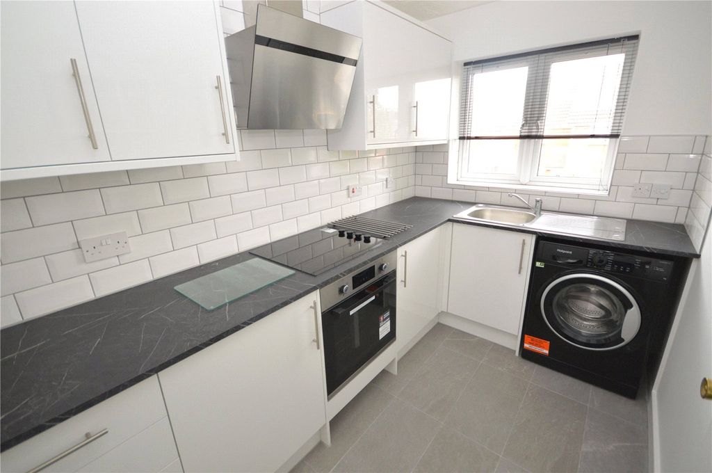 Property photo 3 of 8 Picture No. 05