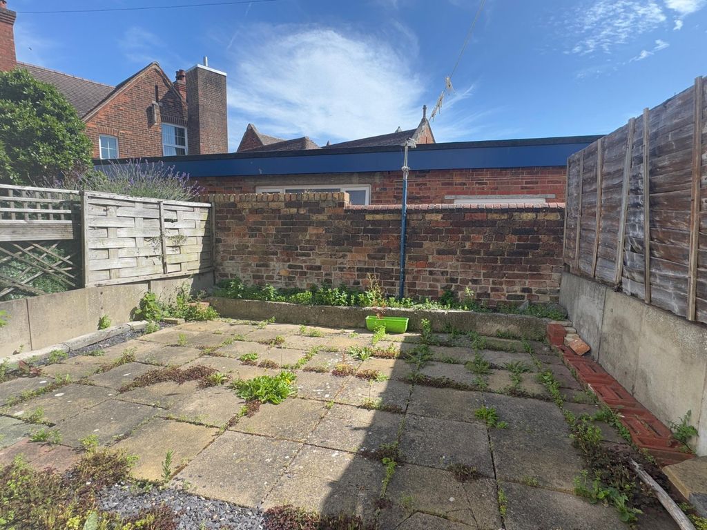 Property photo 2 of 10 Private Garden