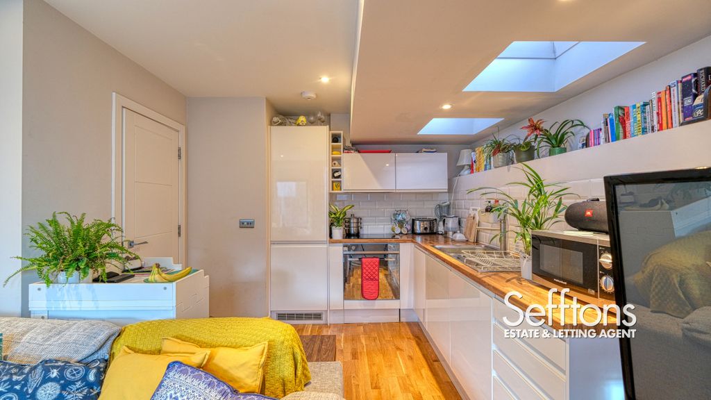 Property photo 3 of 11 Dscf5254_13