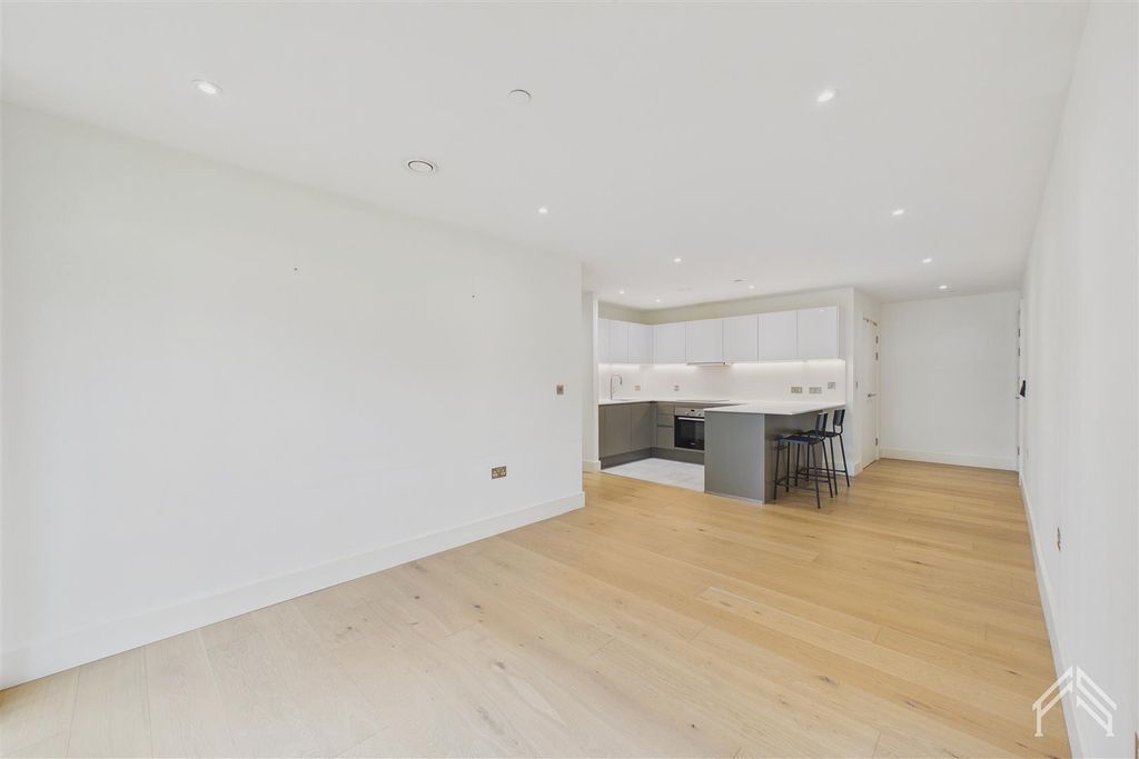 Property photo 2 of 11 2.Jpg