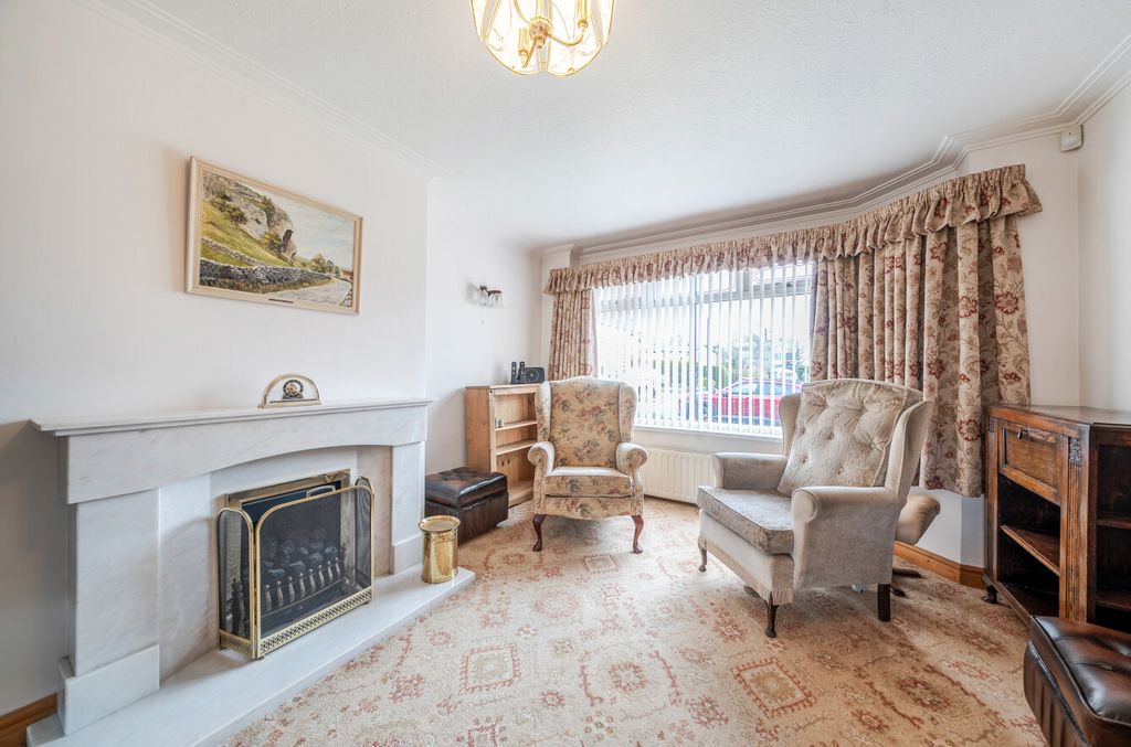 Property photo 2 of 22 1431672-18-69c122...