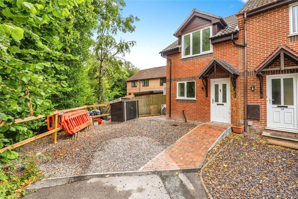 Property photo 1 of 22 Picture No. 23
