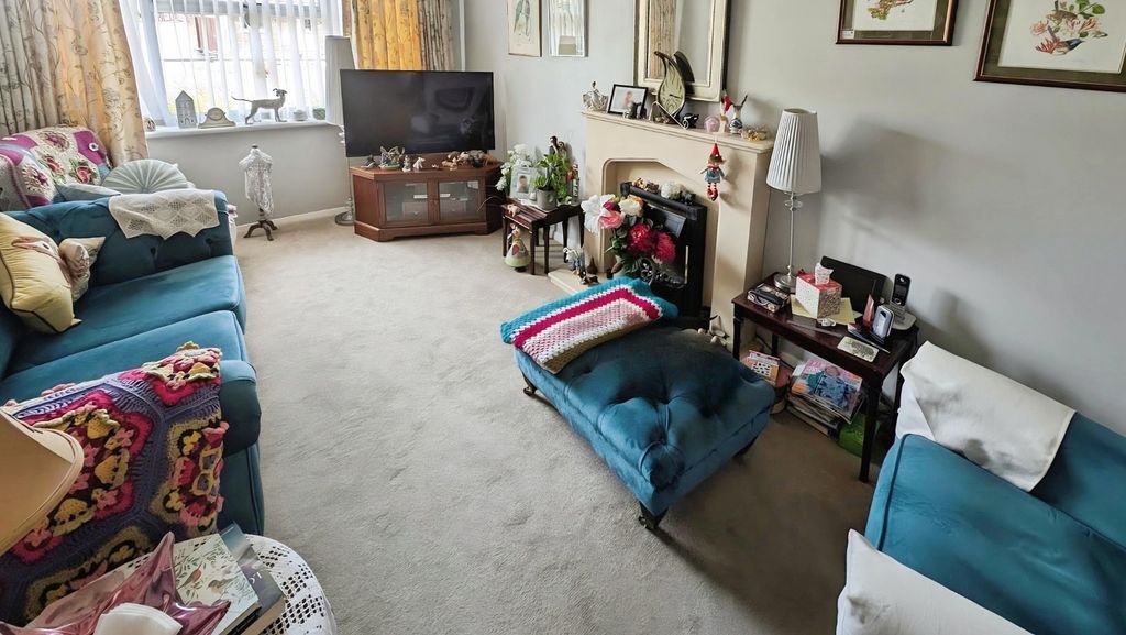Property photo 2 of 11 Pbox-Img.Jpg