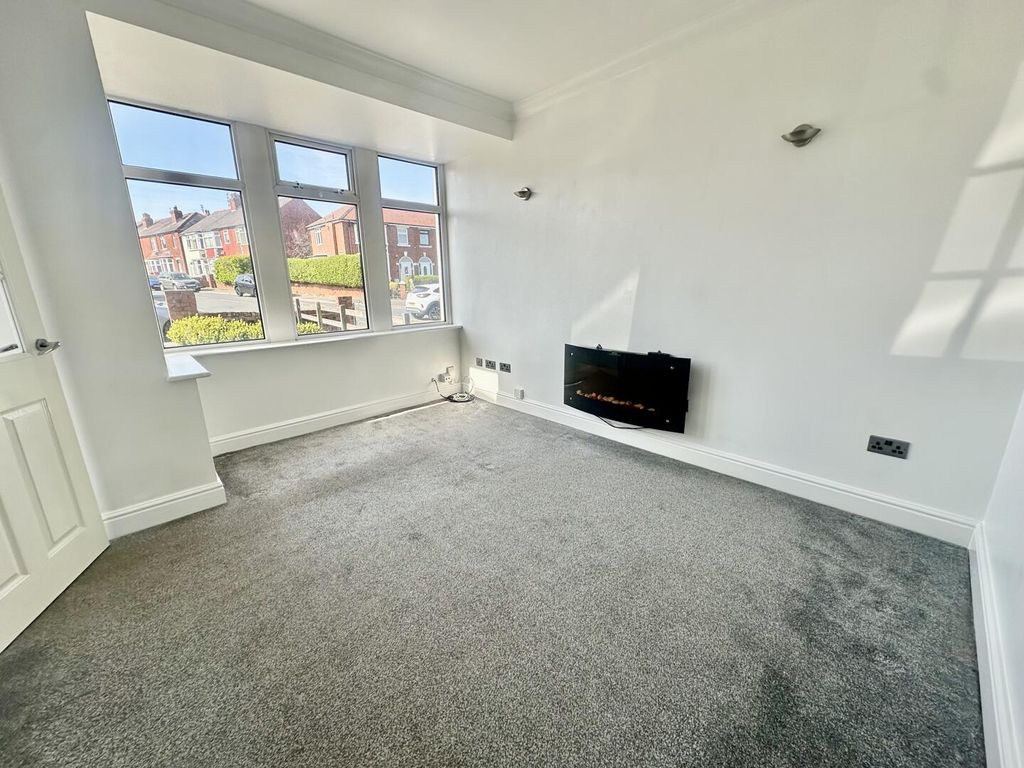 Property photo 2 of 8 Living Room