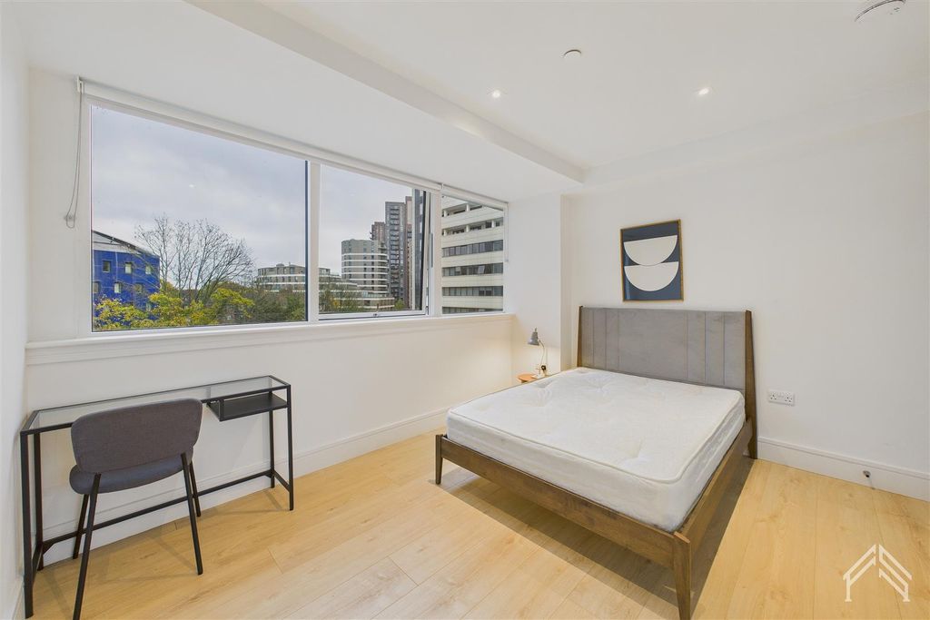 Property photo 2 of 14 4.Jpg