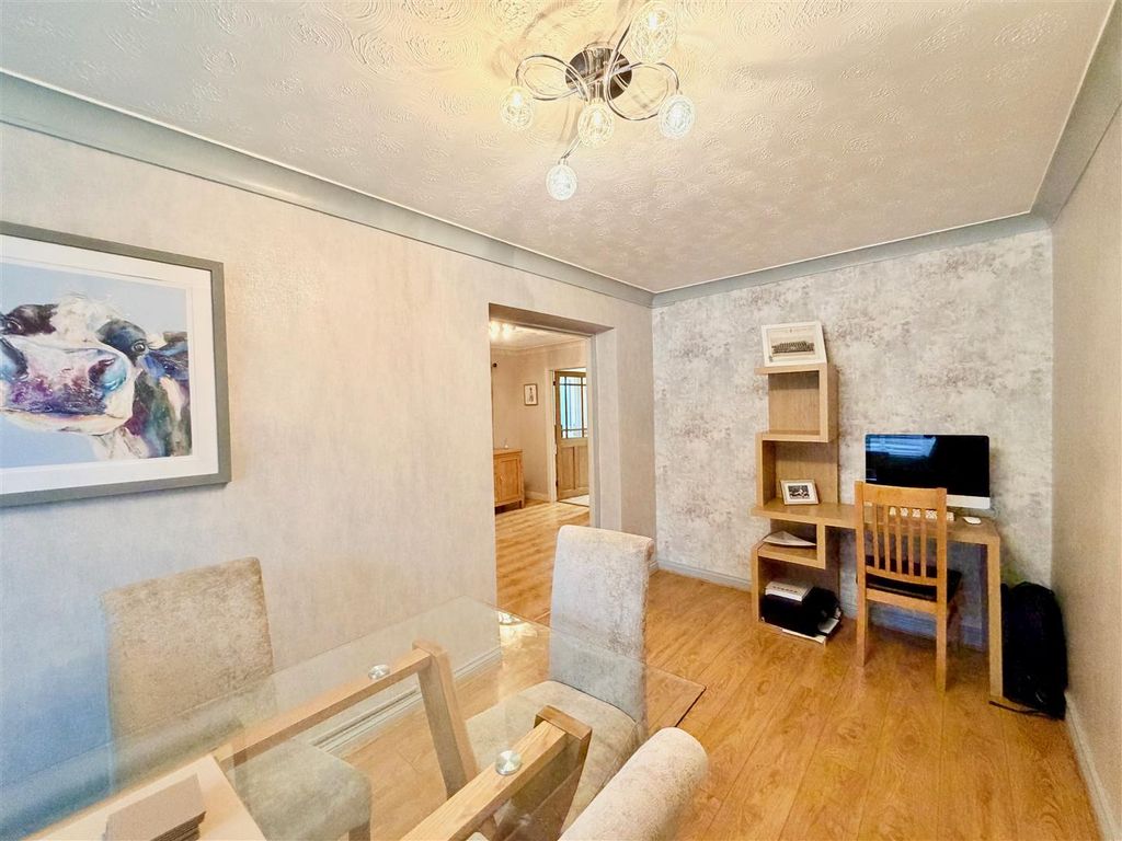 Property photo 3 of 17 Img_2607.Jpeg