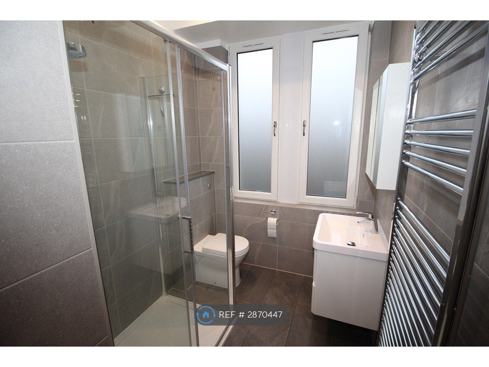 Property photo 3 of 5 Shower Room