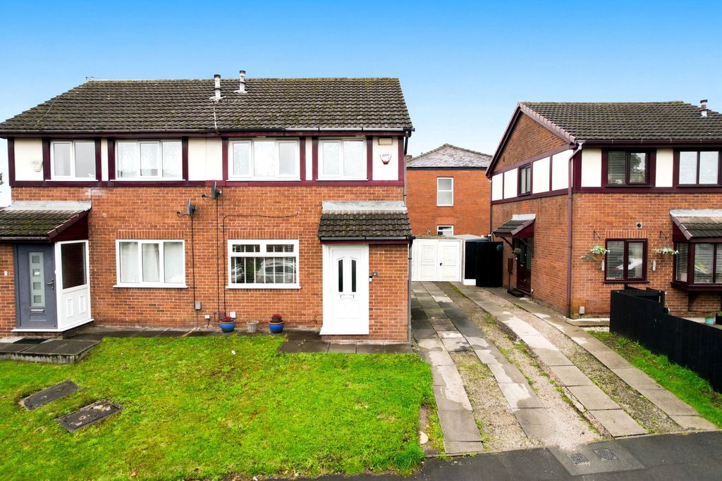 Property photo 2 of 41