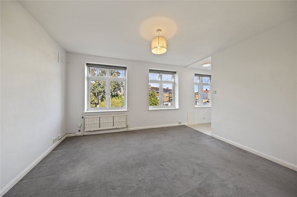 Property photo 2 of 7 Picture No. 05
