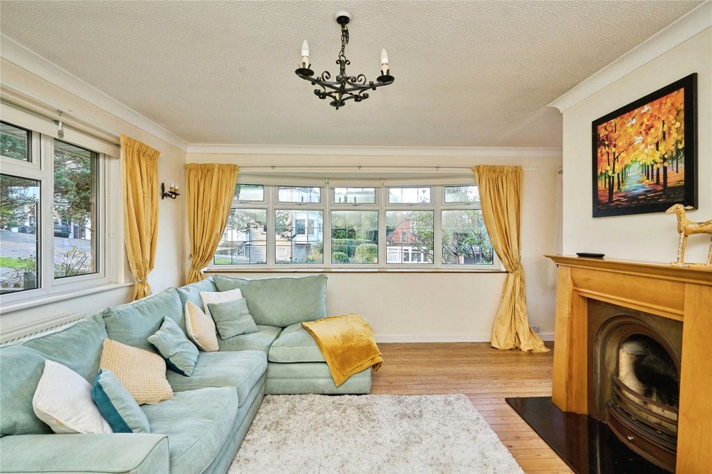 Property photo 3 of 21 Picture No. 14