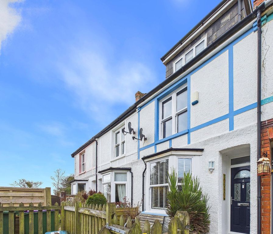 Property photo 1 of 33 Frontage