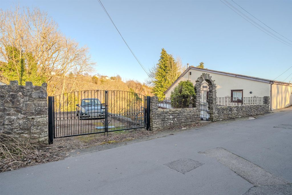 Property photo 2 of 29 Beech Cottage-29.Jpg