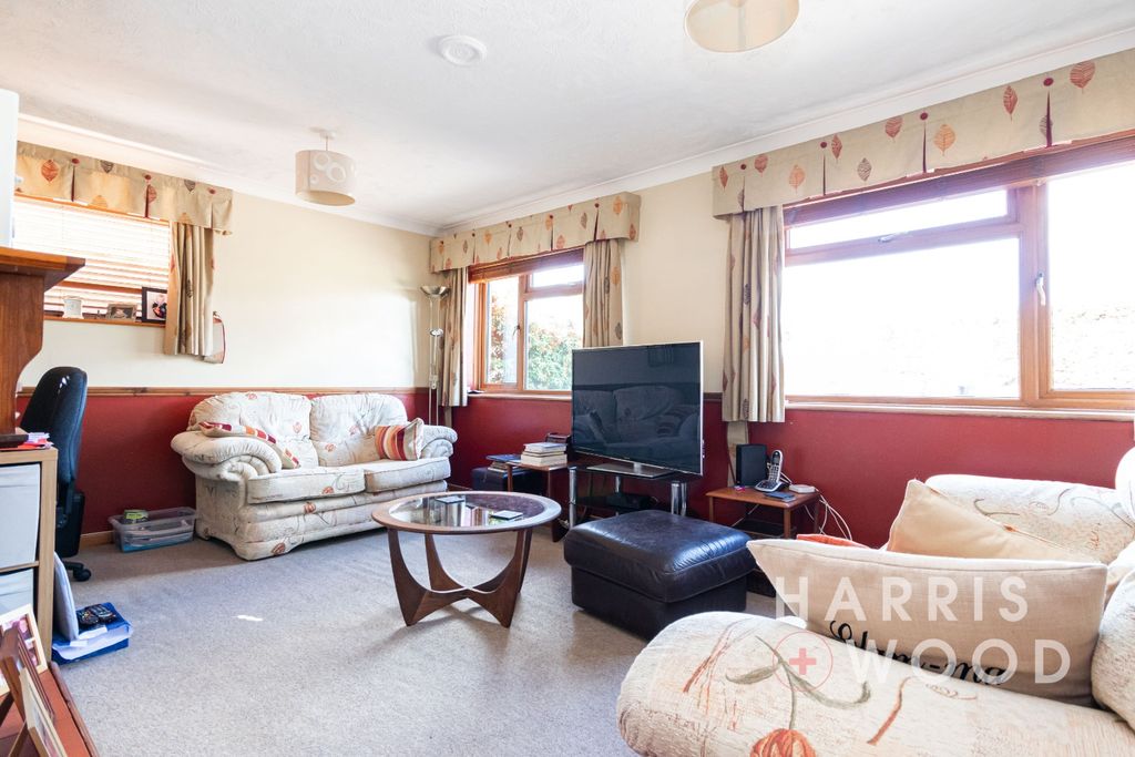 Property photo 2 of 24 4489293