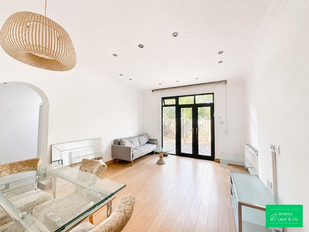 Property photo 1 of 11 Reception Room