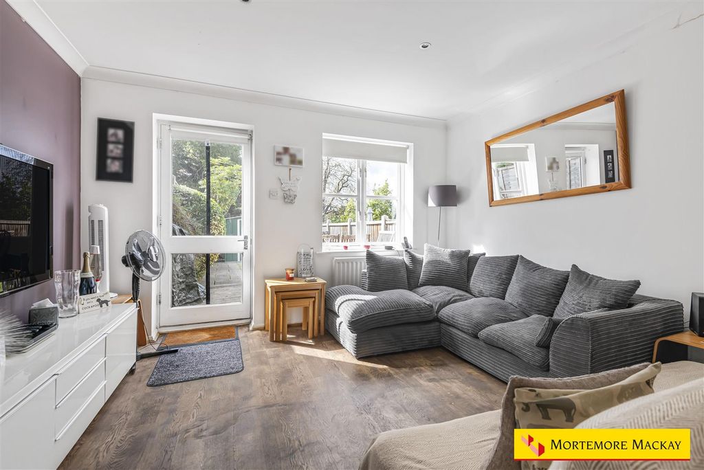 Property photo 2 of 24 10_63096_Watermarked.Jpg