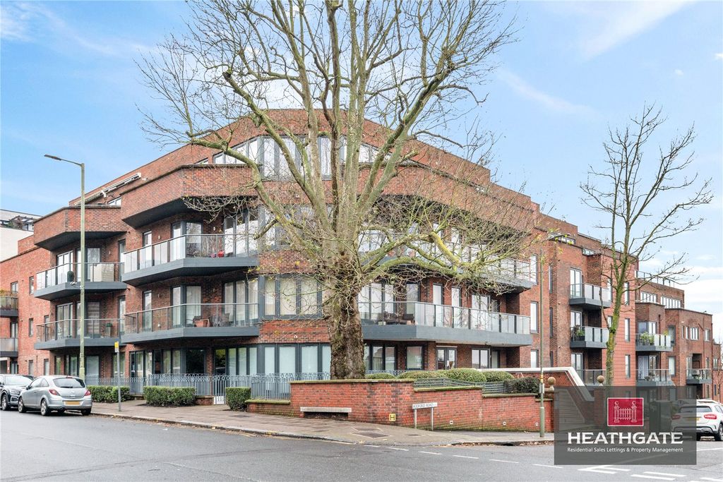 Property photo 3 of 14 Picture-No-16-69