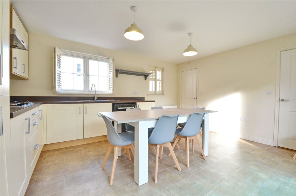 Property photo 3 of 17 Picture No. 13