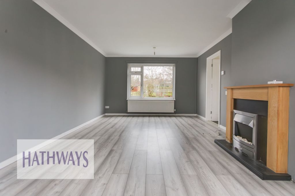 Property photo 3 of 35