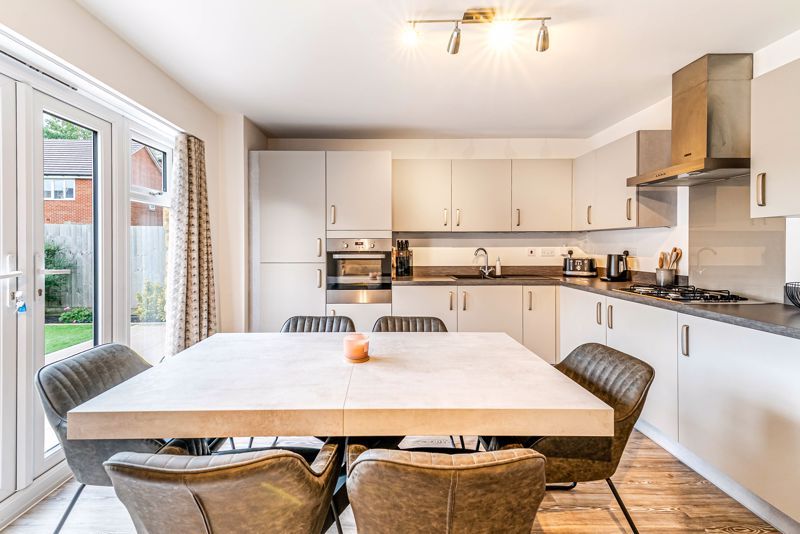 Property photo 3 of 20 Photo 4