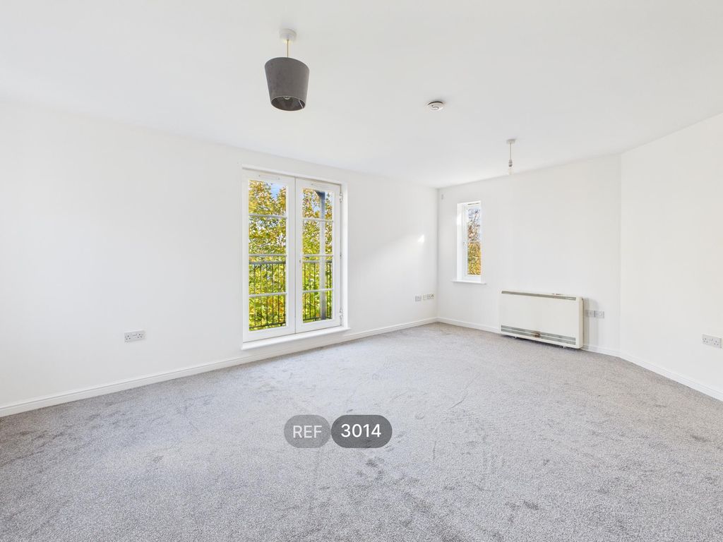 Property photo 2 of 17 Living Room