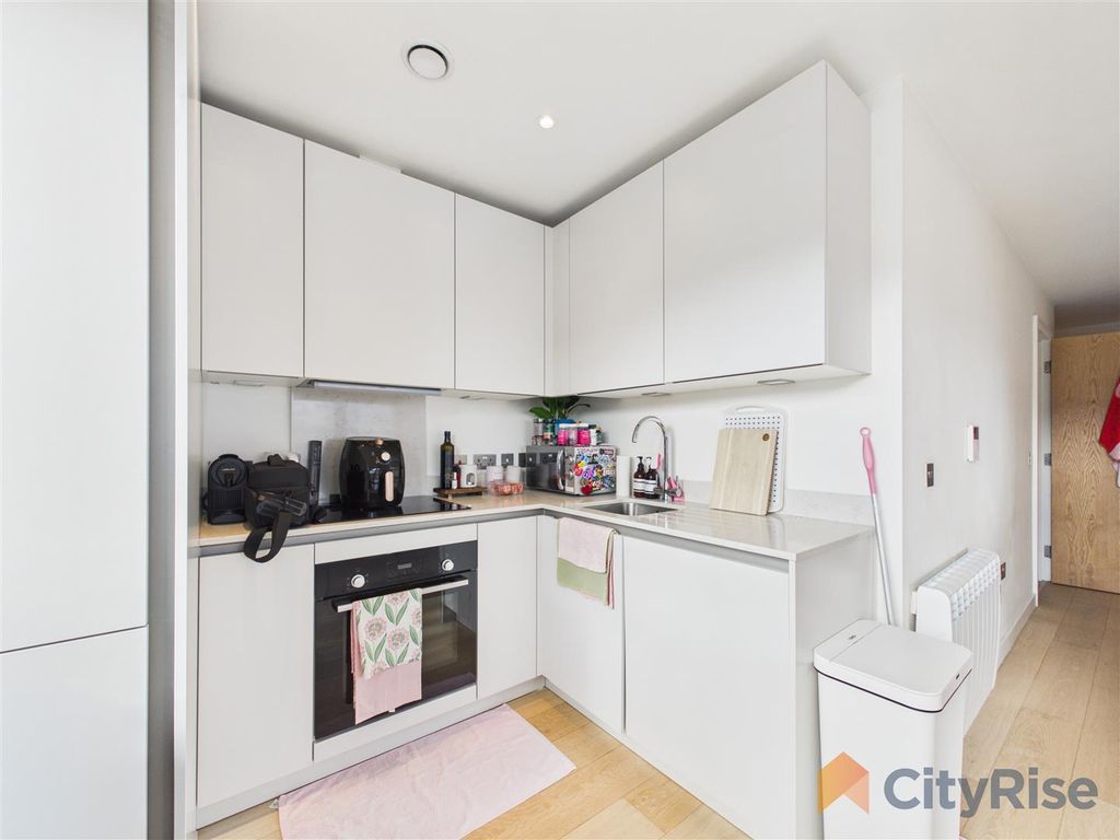 Property photo 3 of 10 11 Ironworks Kitchen 2.Jpg