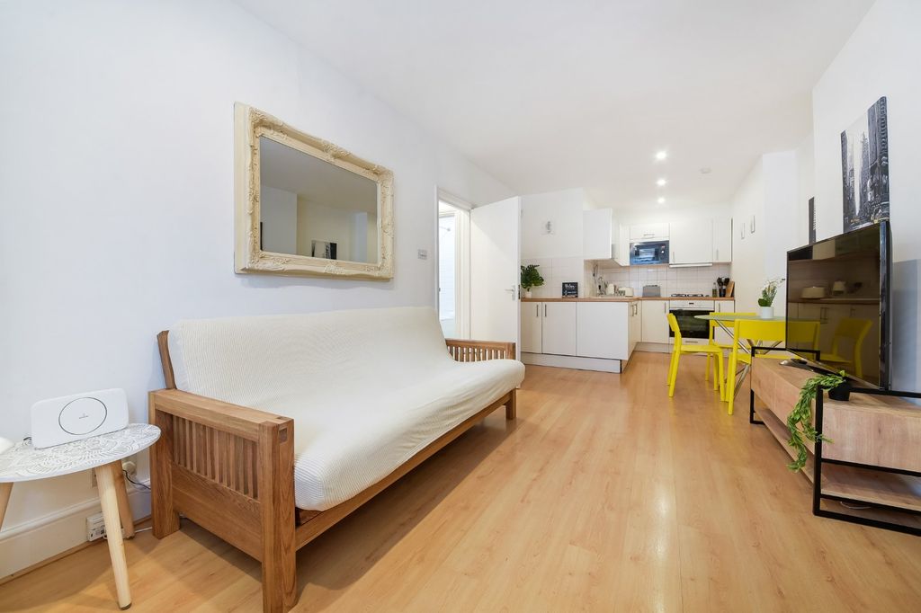 Property photo 2 of 12 Picture No. 37