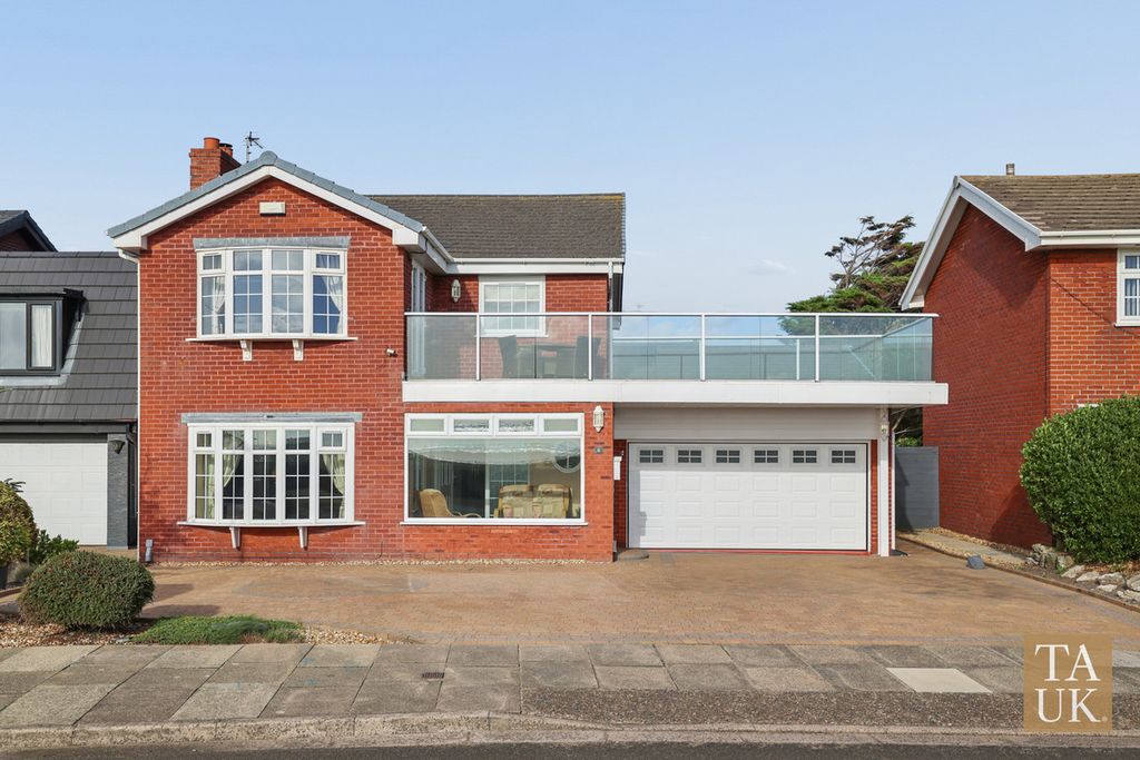 Property photo 1 of 30