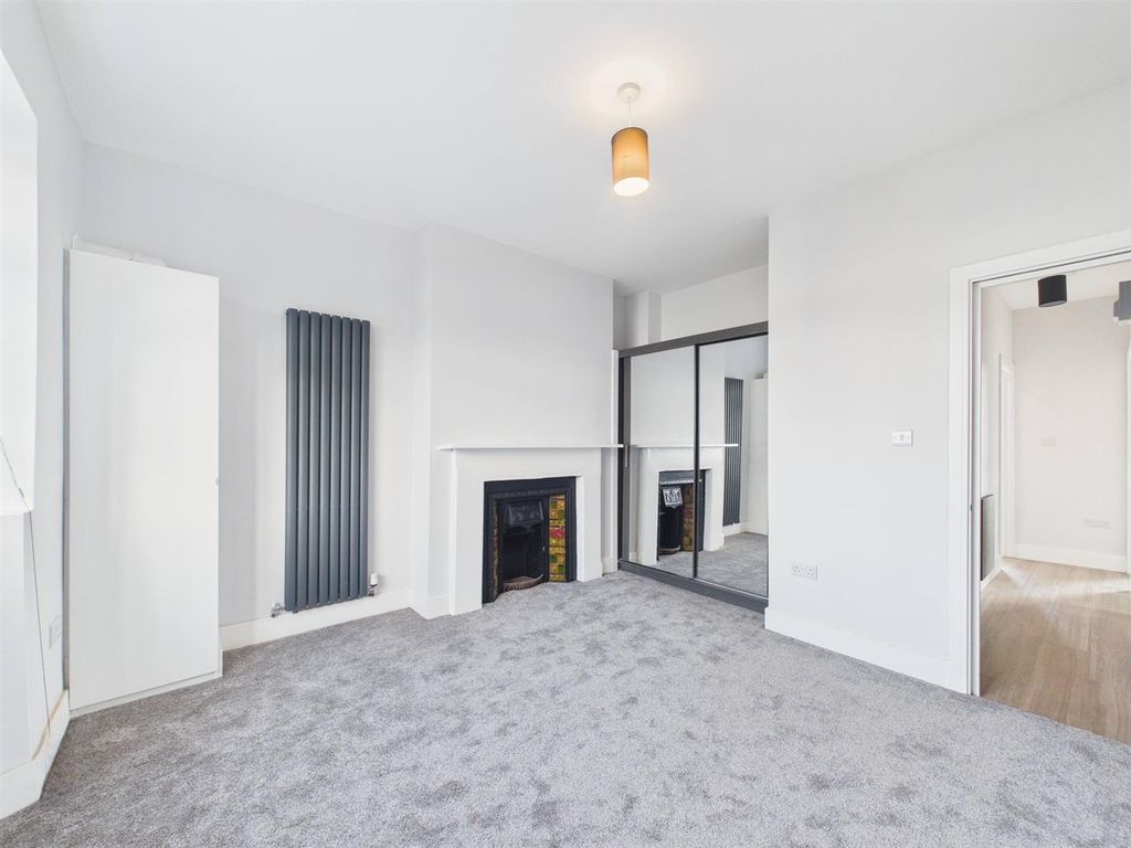 Property photo 3 of 9 Cam02170G0-Pr0490-Still003.Jpg