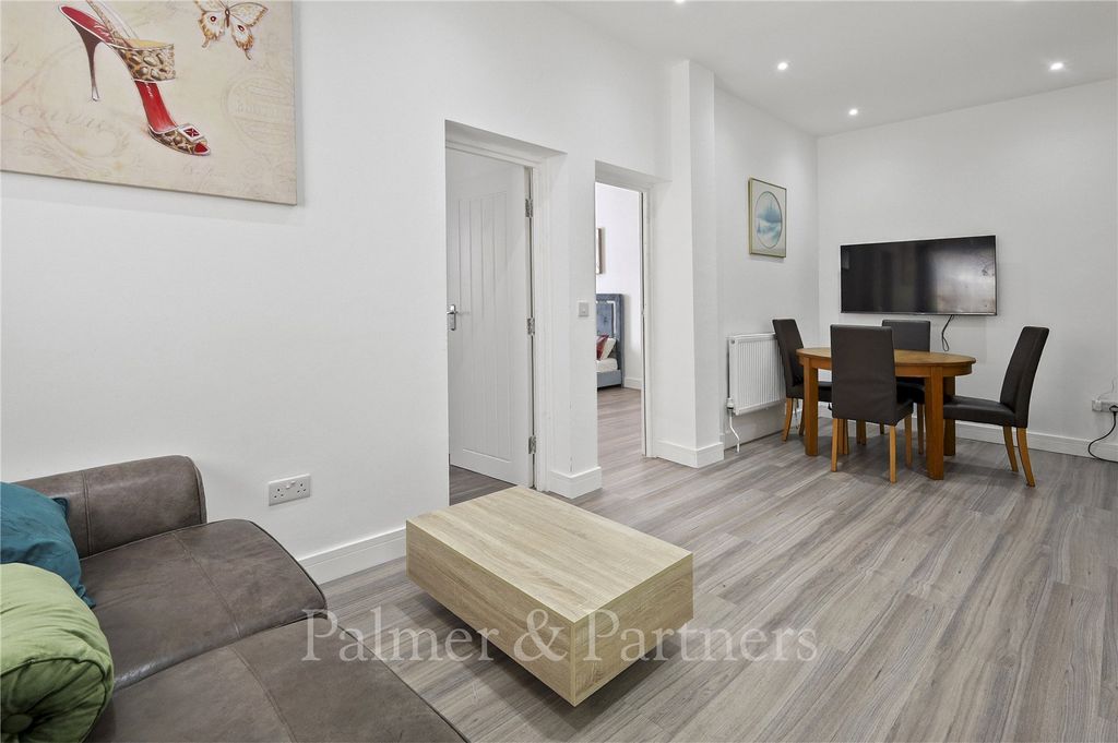 Property photo 1 of 6 Reception Room