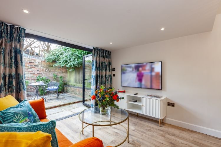 Property photo 3 of 9 274402