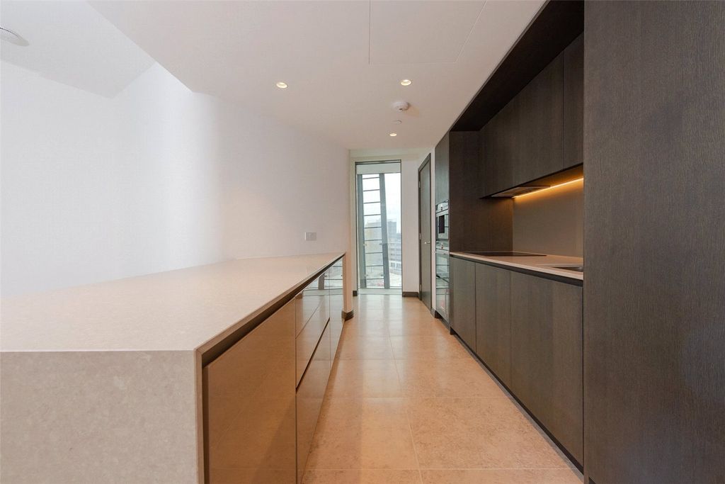 Property photo 3 of 13 Kitchen/Living Room