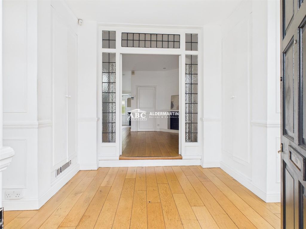 Additional image 10 of 5 bed property for salePenshurst Gardens, Edgware HA8